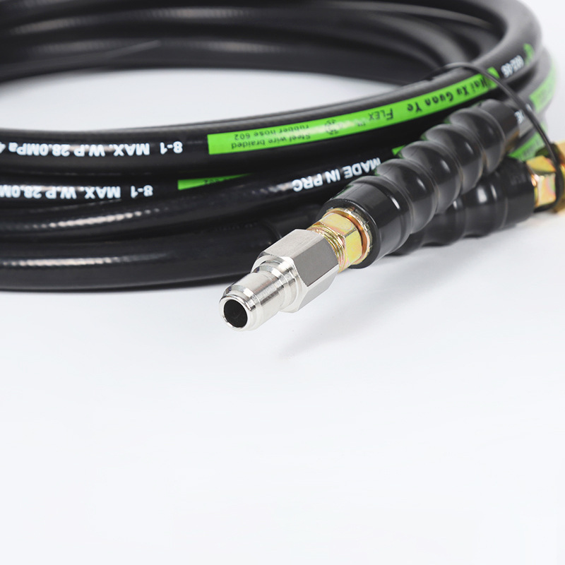 Unclogging paip air tekanan tinggi dalam pembetung isi rumah