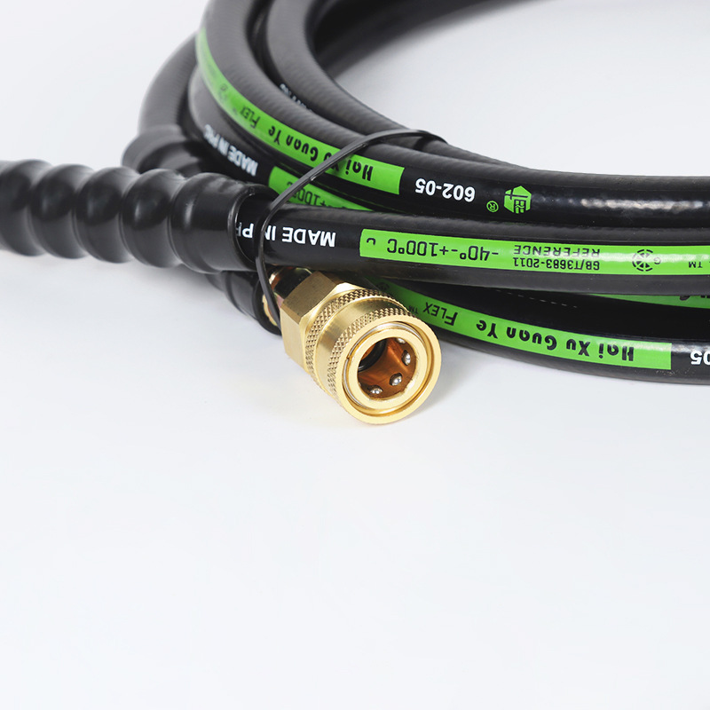 Unclogging paip air tekanan tinggi dalam pembetung isi rumah